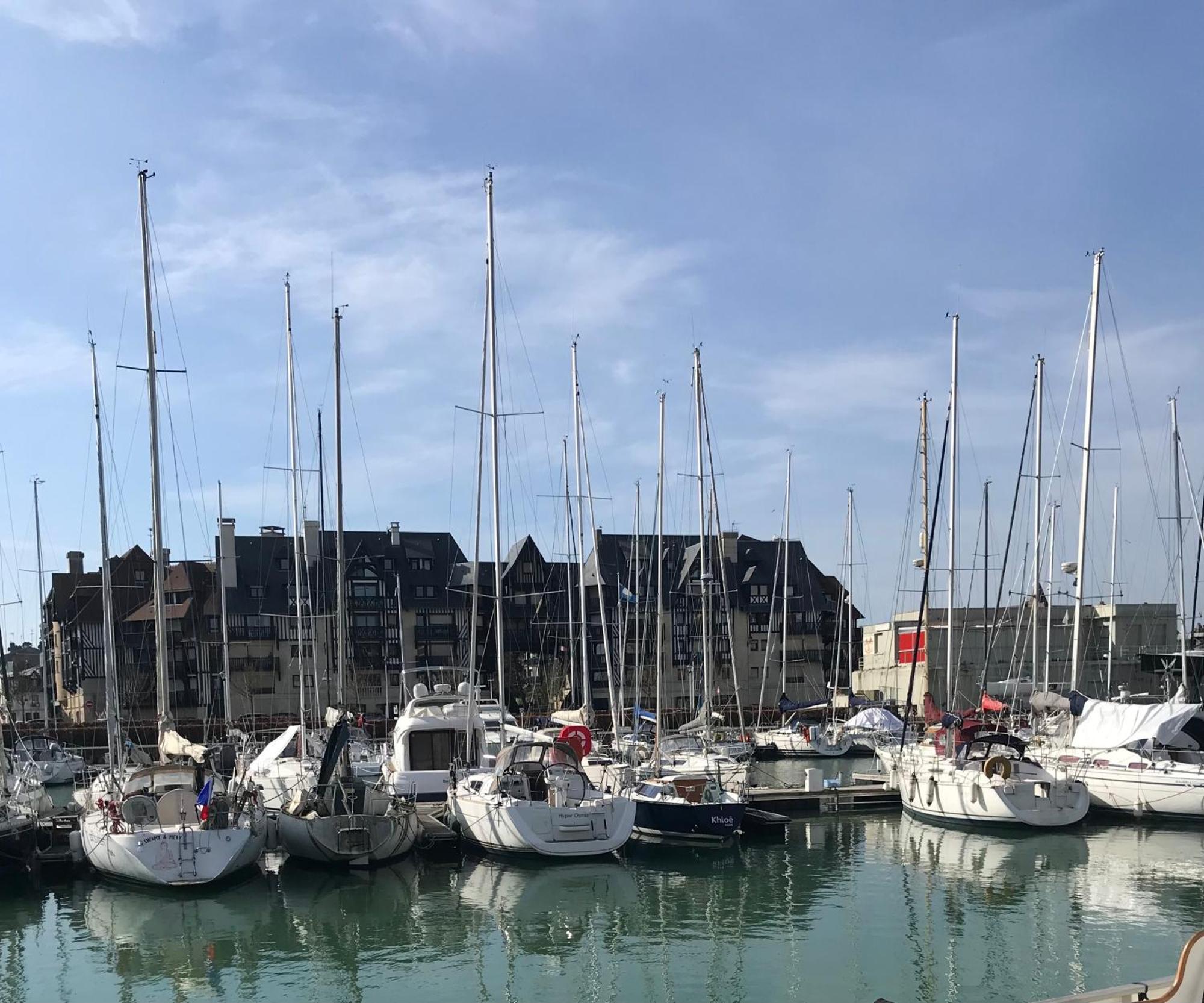 Le Pullman Appartement Deauville Buitenkant foto